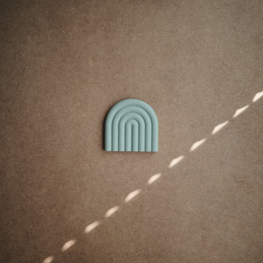 Mushie Rainbow Teether - Cambridge Blue