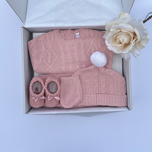 5 Piece Diamond Twist Knitted Baby Gift Set